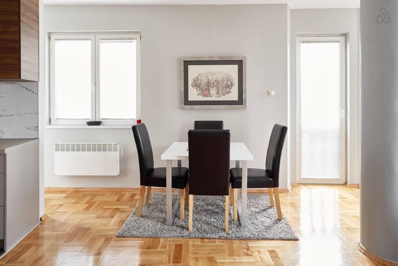 Bright Apartment Near City Center Skopje Esterno foto