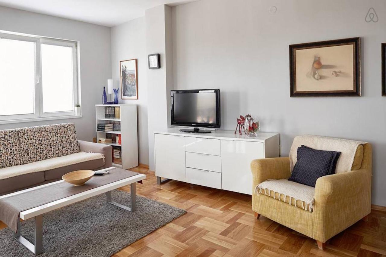 Bright Apartment Near City Center Skopje Esterno foto