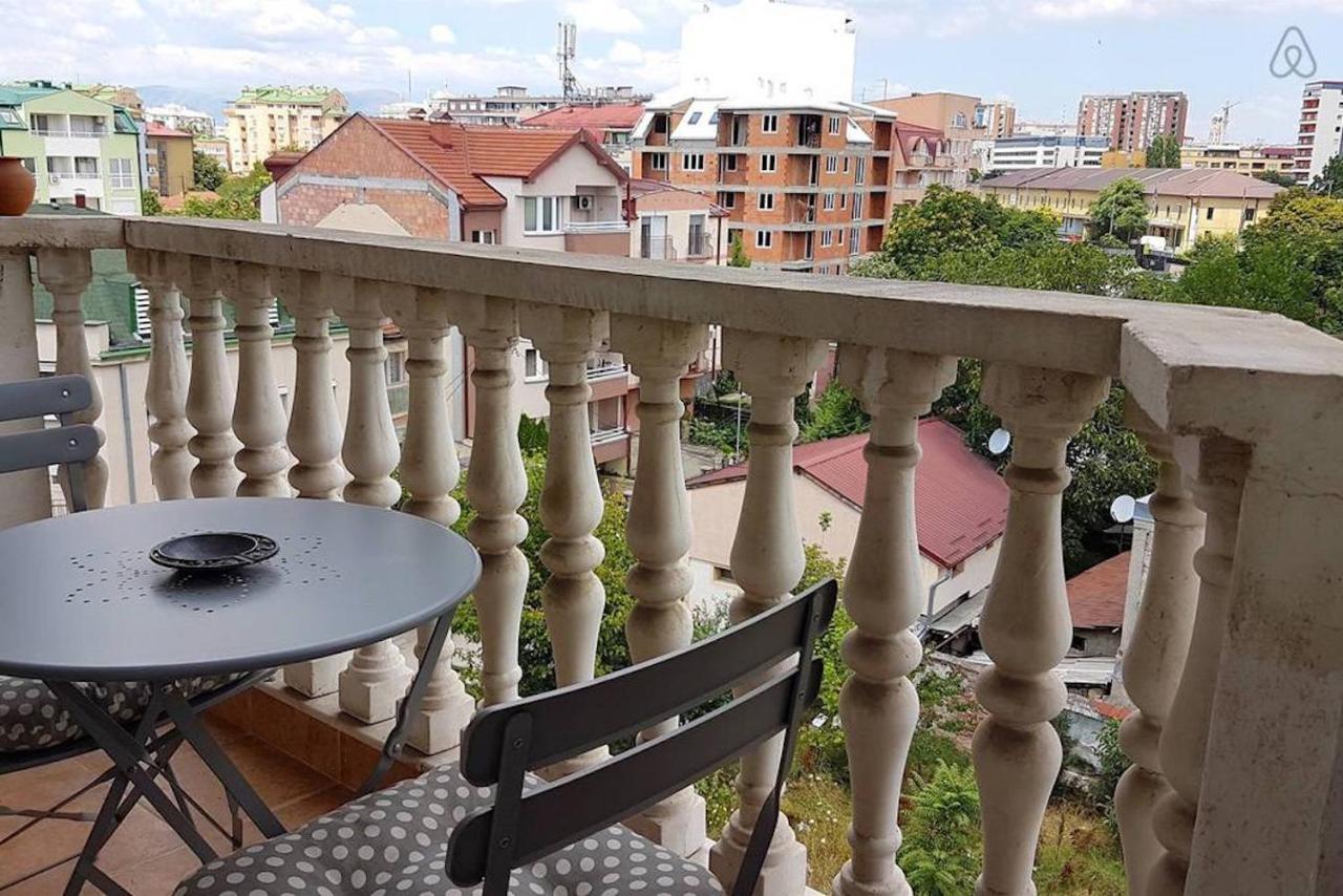 Bright Apartment Near City Center Skopje Esterno foto